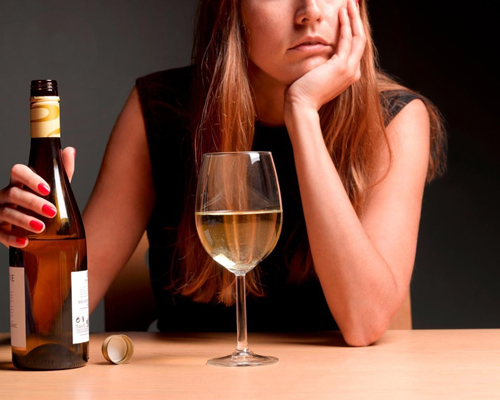 Анонимное лечение женского алкоголизма в Ейске